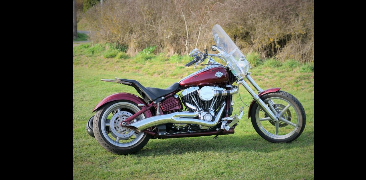 Harley Davidson Rocker C 2008 - Compresseur - Moto