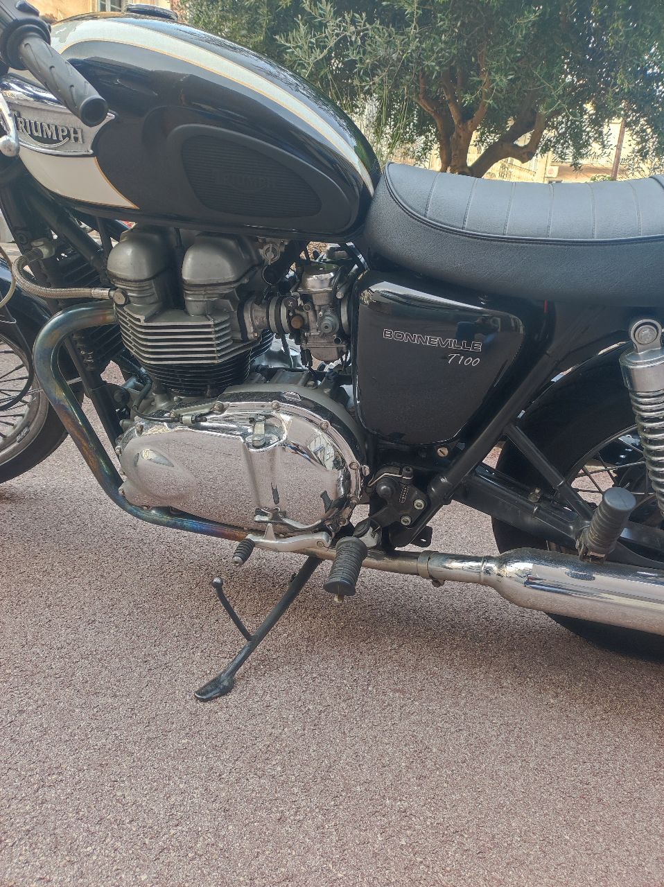 Triumph Bonneville T 100 année 2007