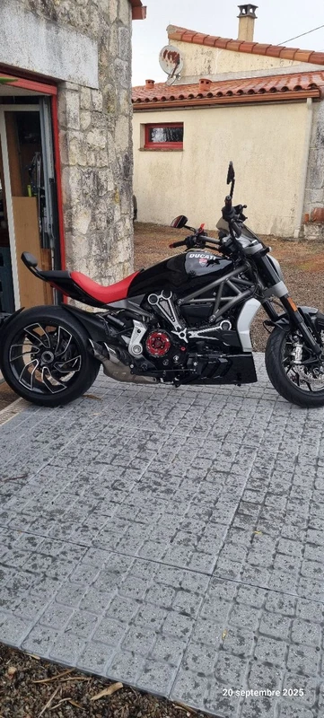 Ducati x diavel s
