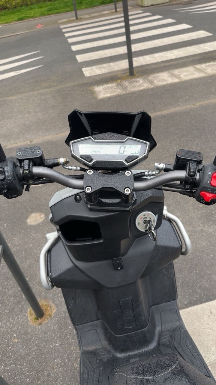 SCOOTEUR NEUF PAS CHER 