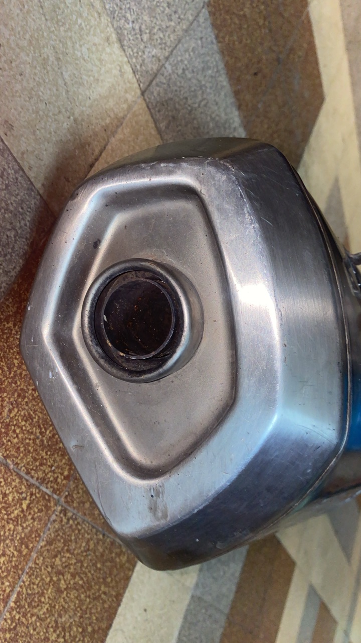 BMW C650 GT – Pot d’échappement d’origin – Bon éta