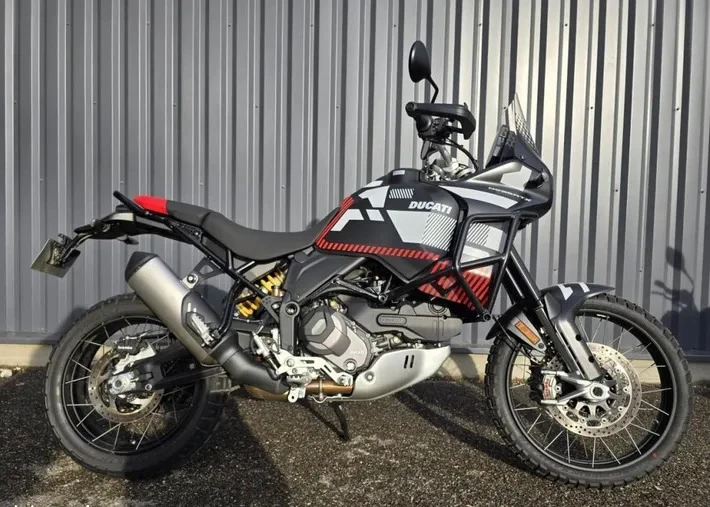 Ducati Desert X 937 cm3
