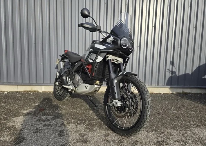 Ducati Desert X 937 cm3