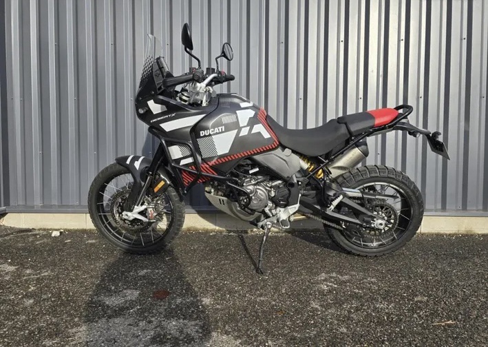 Ducati Desert X 937 cm3