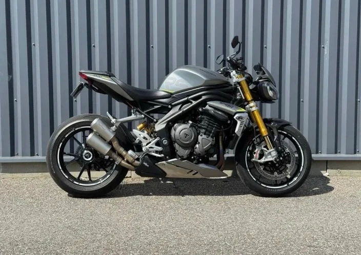 Triumph Speed Triple 1200 RS