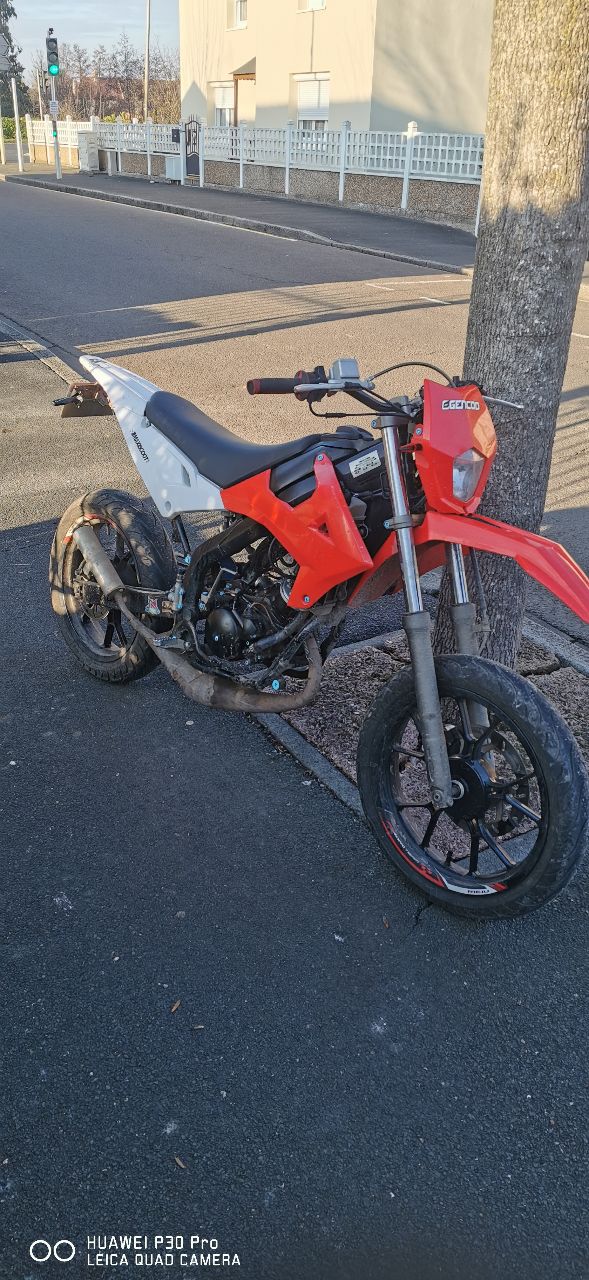 Rieju mrt négociable 