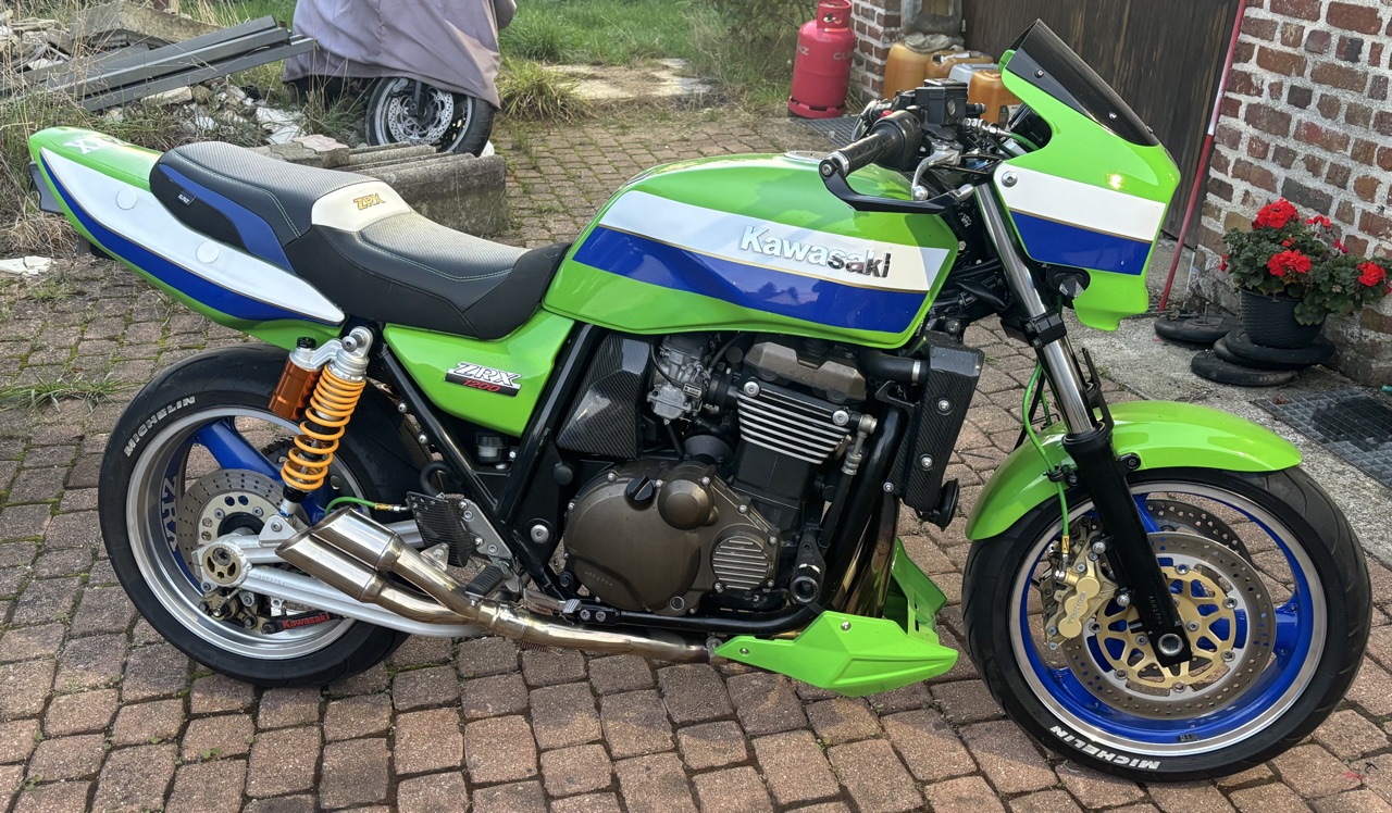 ZRX1200
