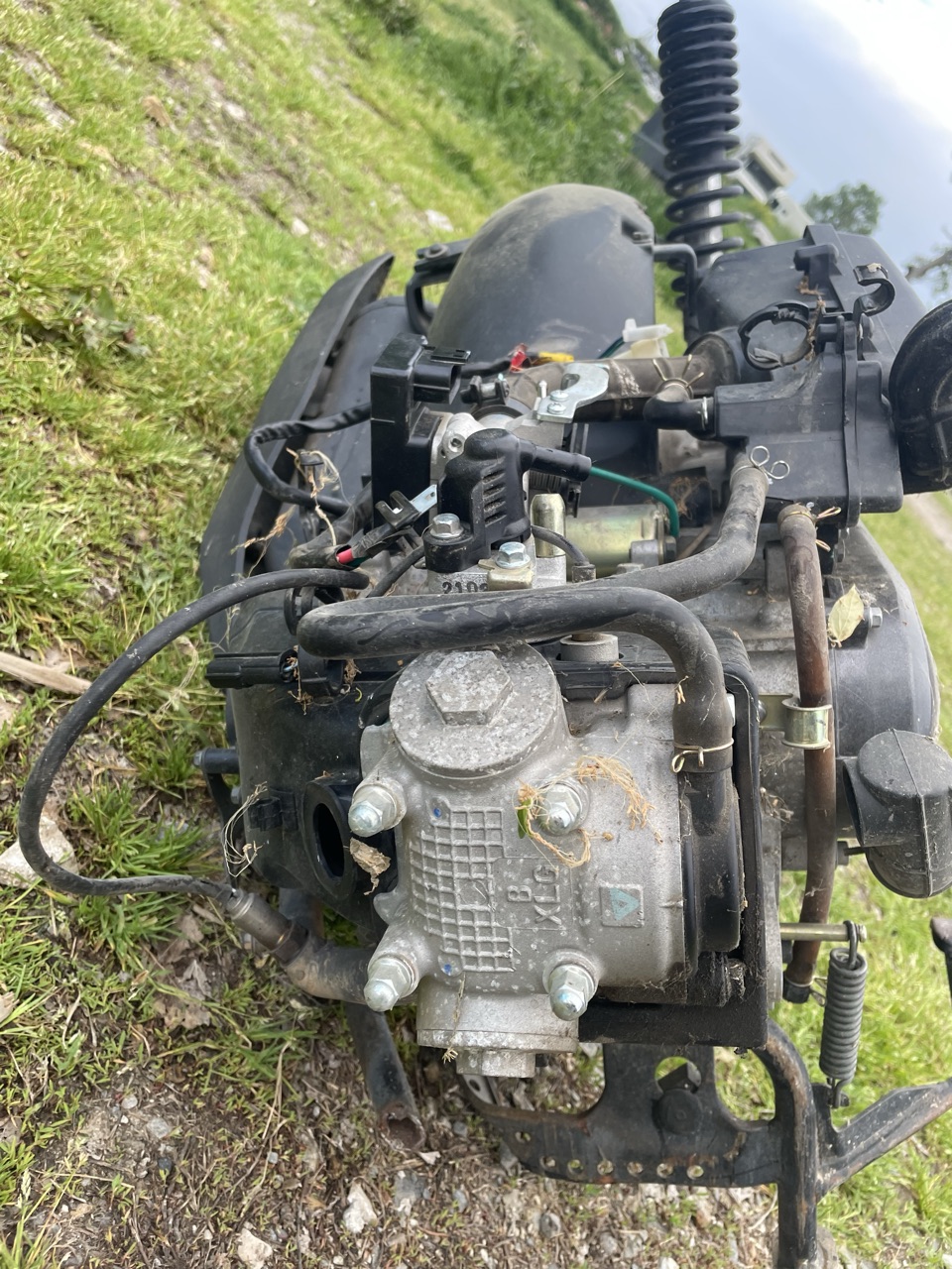Vend moteur de sym 4t injection 