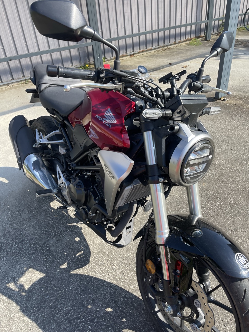 Honda CB300R neo sport cafe ABS 5600 km