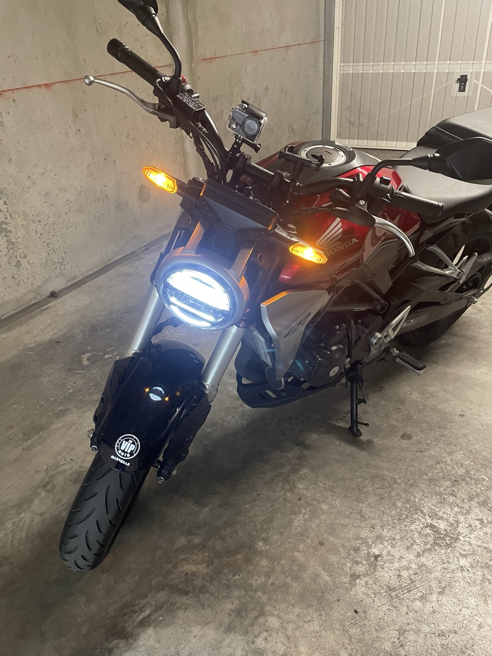 Honda CB300R neo sport cafe ABS 5600 km