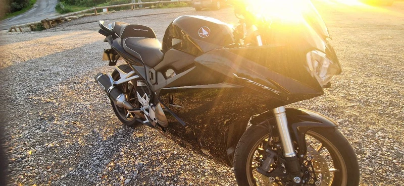 Honda VFR800F