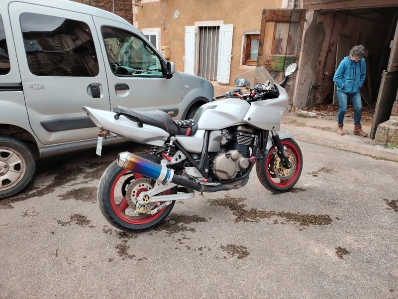 Kawasaki 1200zrx