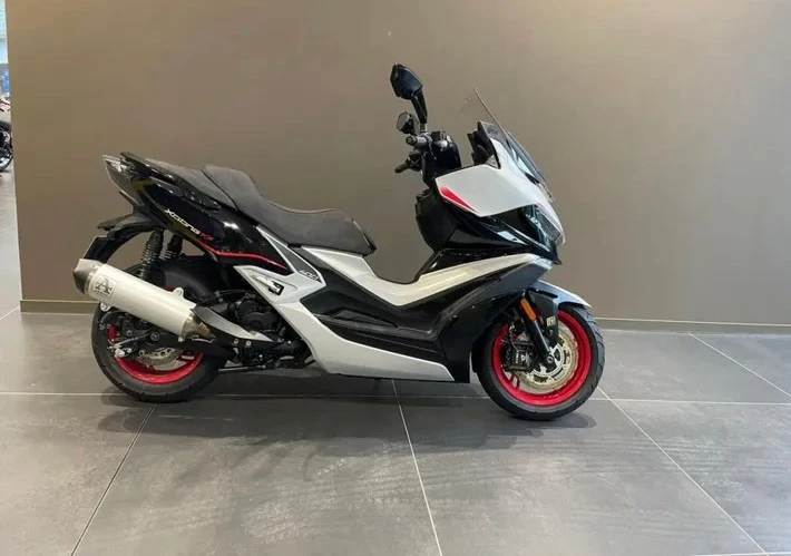 Kymco XCITING VS 400 SE