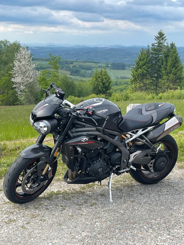 Triumph Speed Triple 1050 RS noir