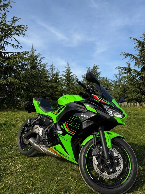 Kawasaki Ninja 650 KRT 2023 A2