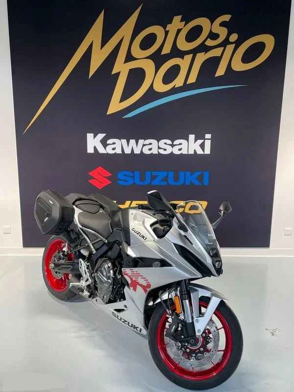 Suzuki GSX-8R