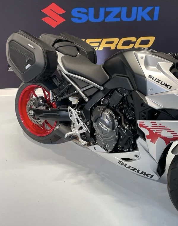 Suzuki GSX-8R