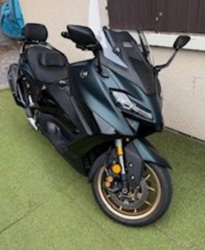 T-Max 560 