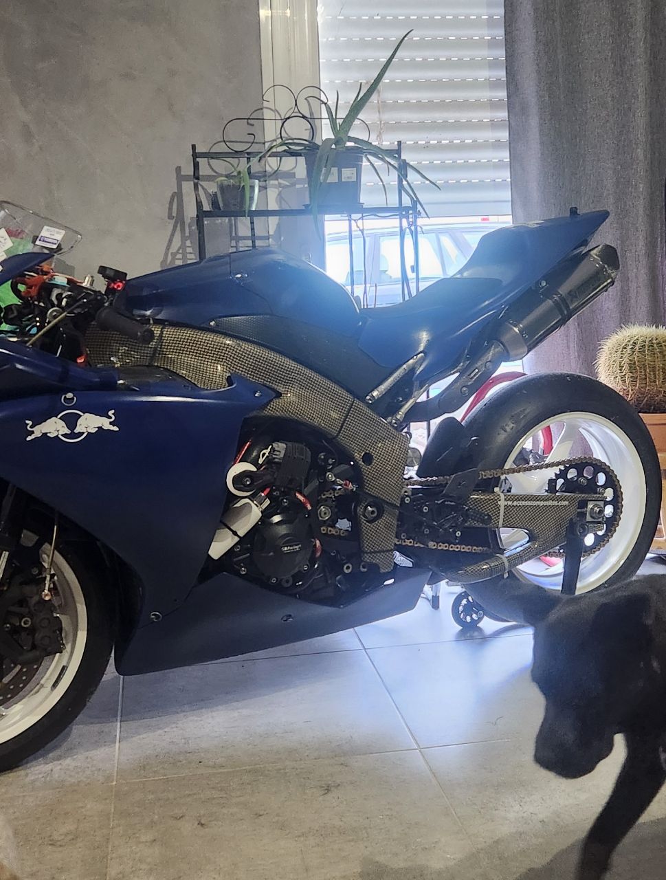 R1 crossplane