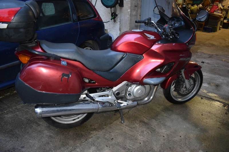 Honda Deauville 650