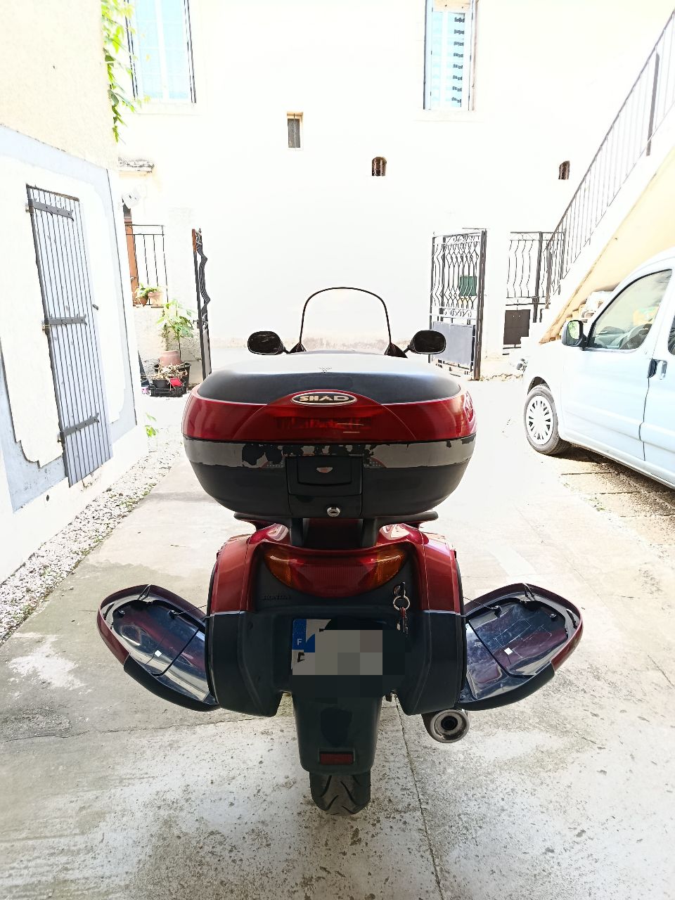Honda Deauville 650