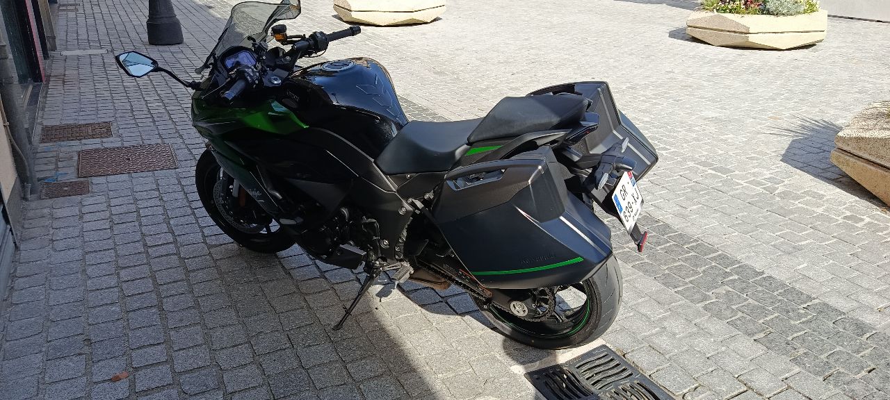 Kawasaki 1000 SX ninja 
