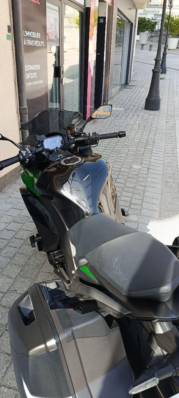 Kawasaki 1000 SX ninja 