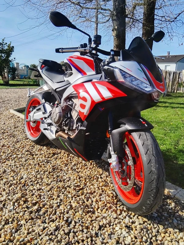 Aprilia Tuono 660 Factory 