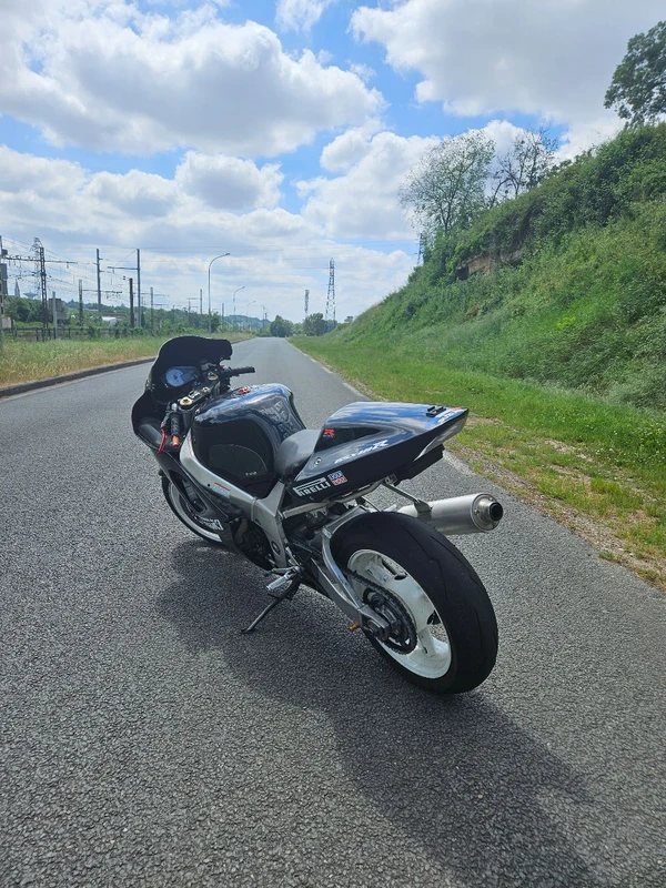 600 gsxr piste