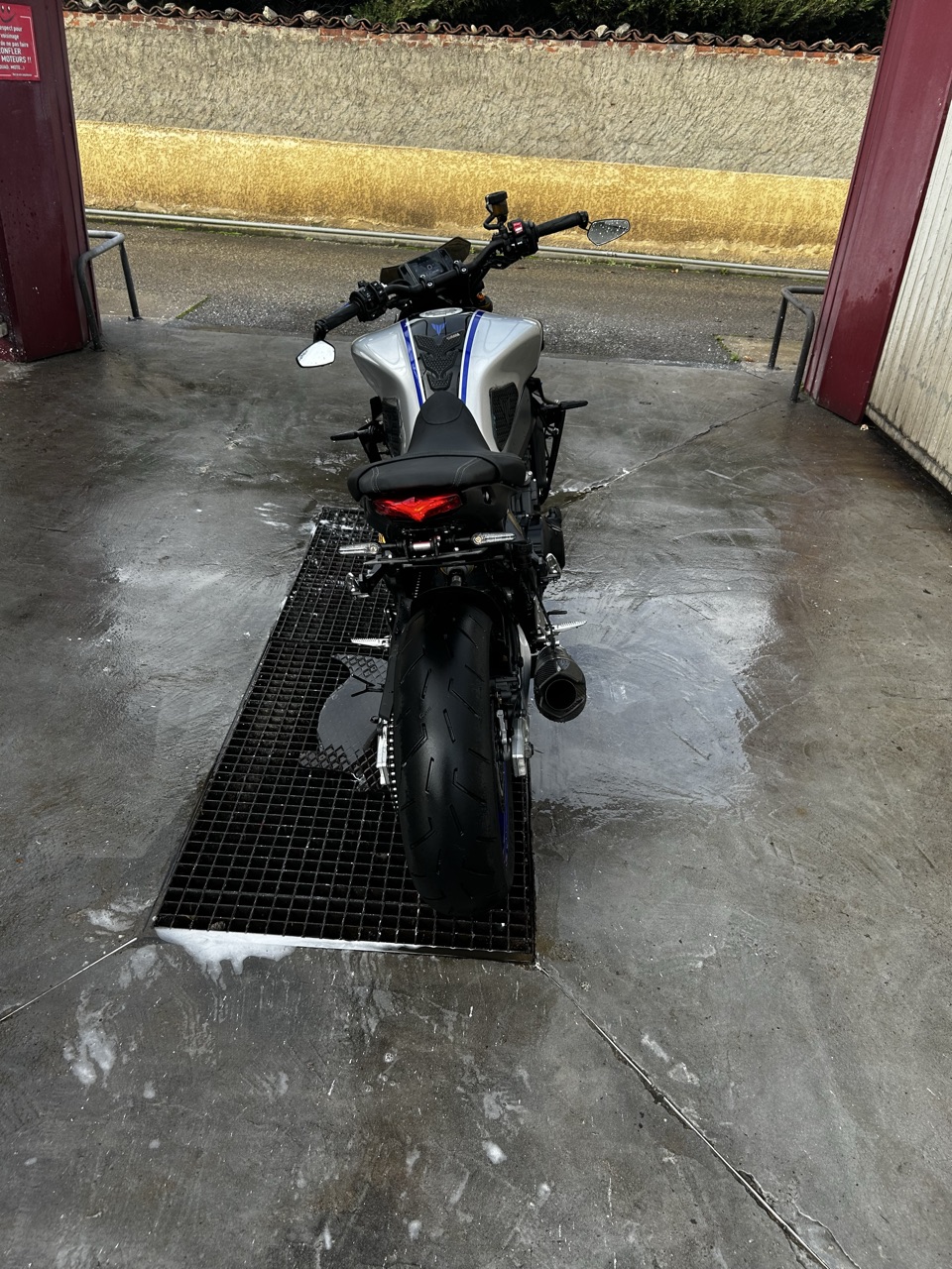 Yamaha mt09 sp full option 