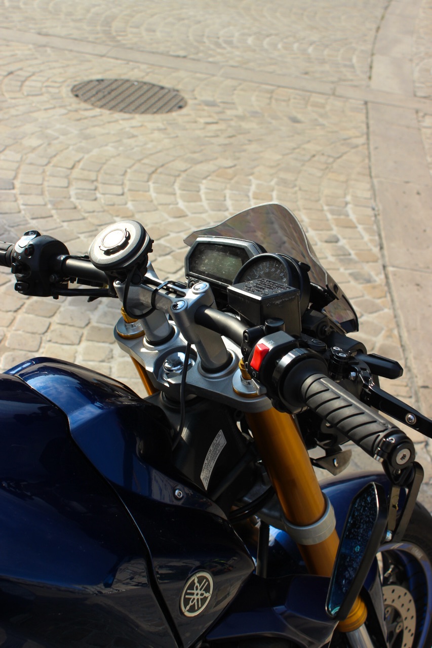 Yamaha FZ1 1000 – 55 500 km – Équipée – Suivi comp