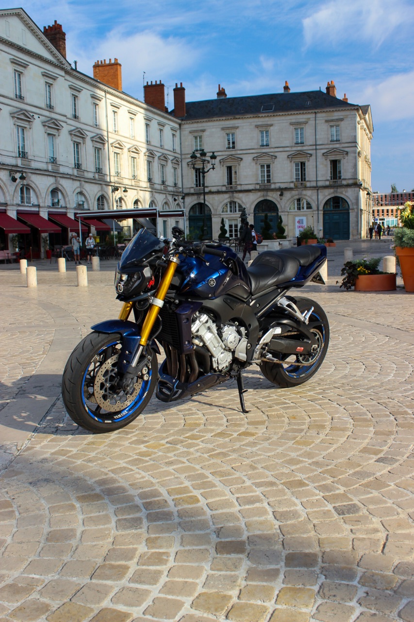 Yamaha FZ1 1000 – 55 500 km – Équipée – Suivi comp