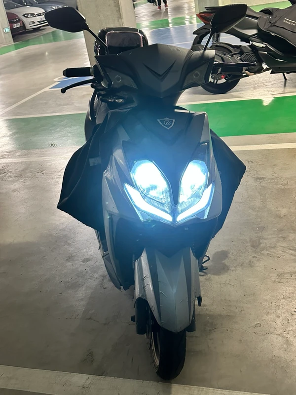 Scooter électrique marque opia année 2024 