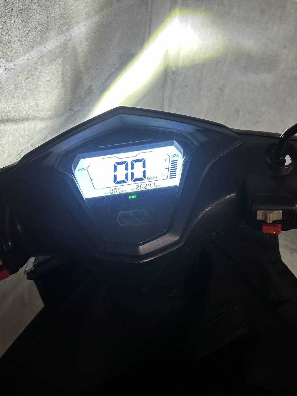 Scooter électrique marque opia année 2024 