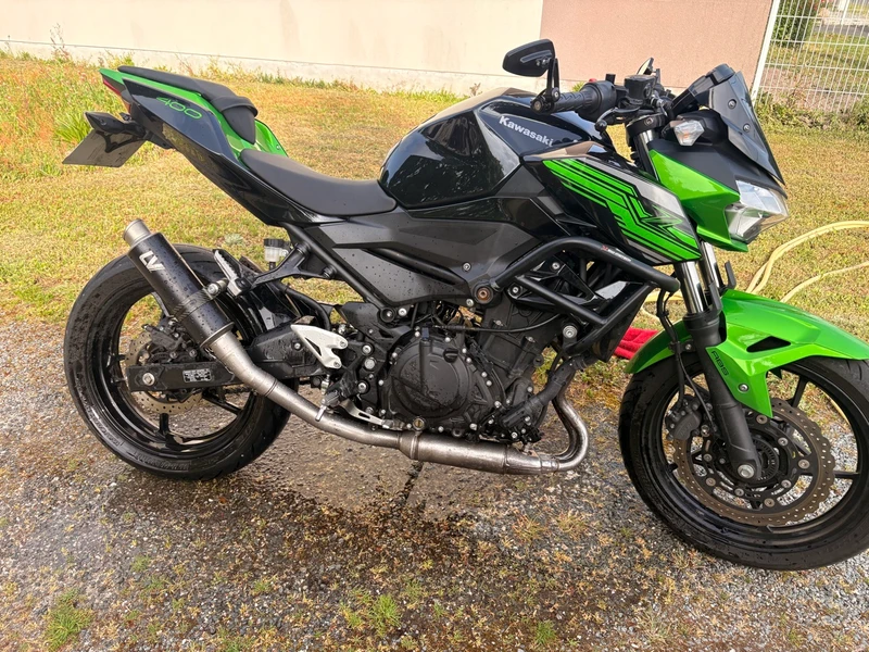 Kawasaki Z400 A2