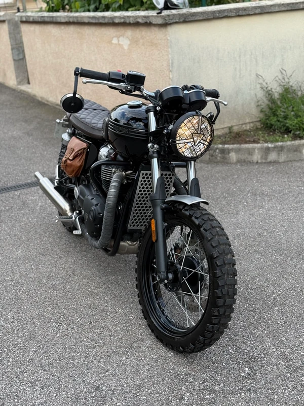 Triumph Bonneville T100