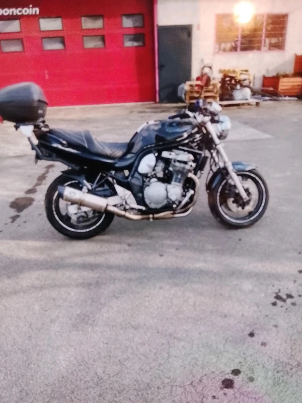 À vendre toutes pièces Suzuki bandit, 600