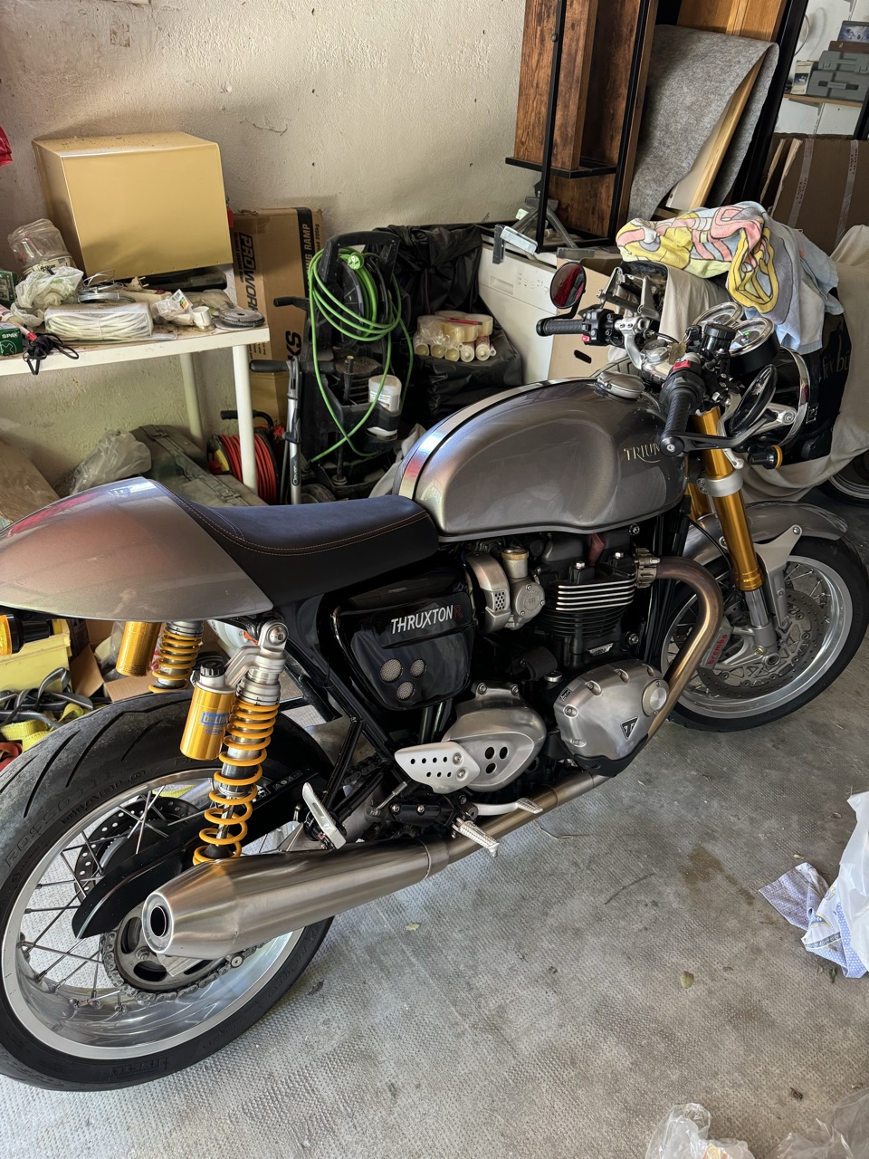 Triumph Thruxton 1200 R 