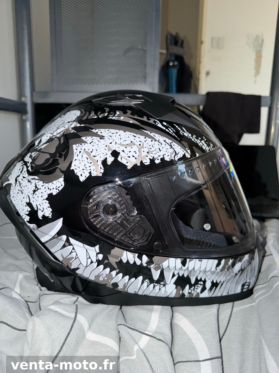 Casque de moto dexter