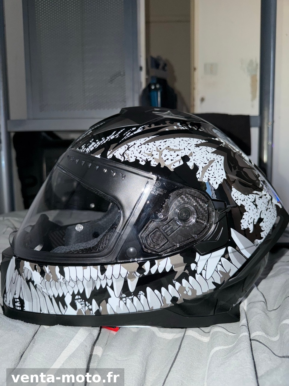 Casque de moto dexter