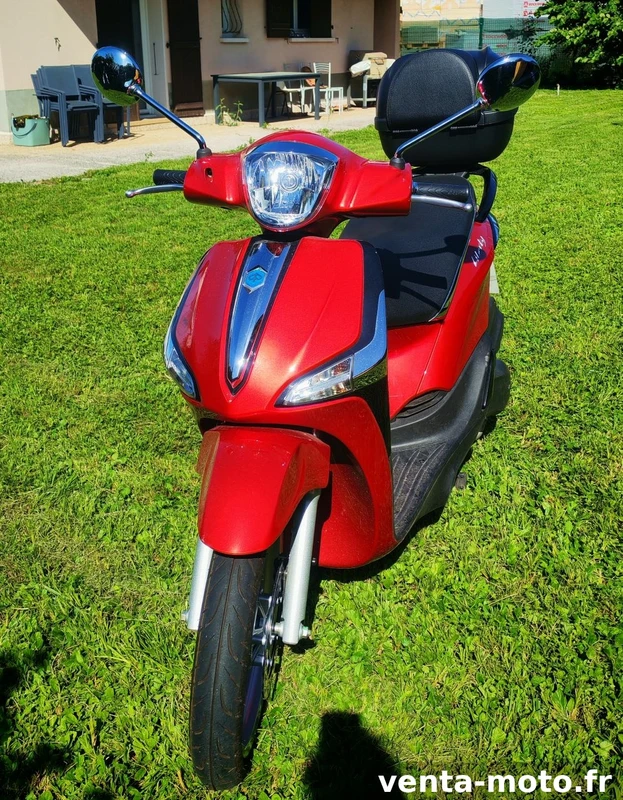 Piaggio Liberty 50 i-get 4T – 182 km – Top case