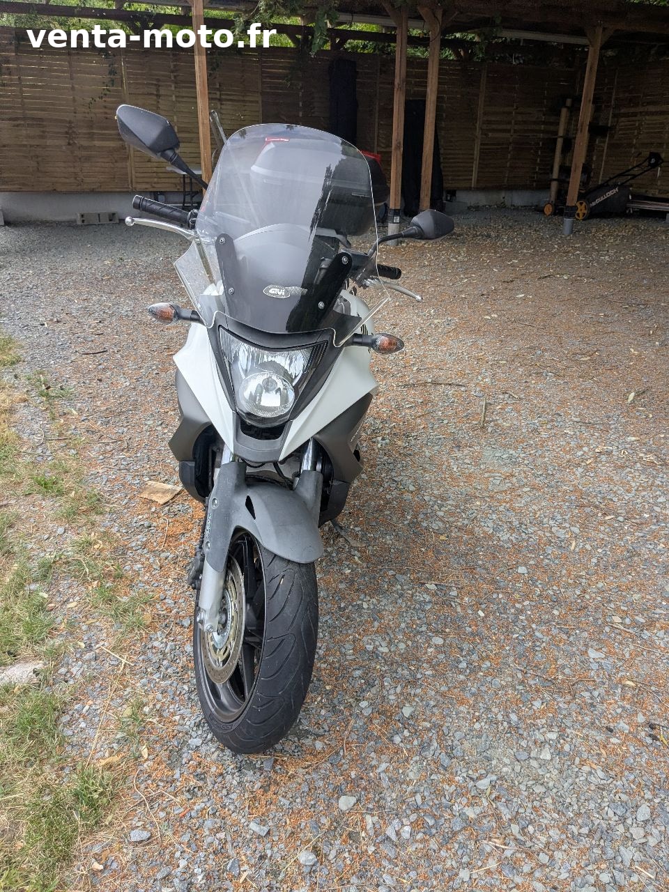 800 VFRX Crossruner