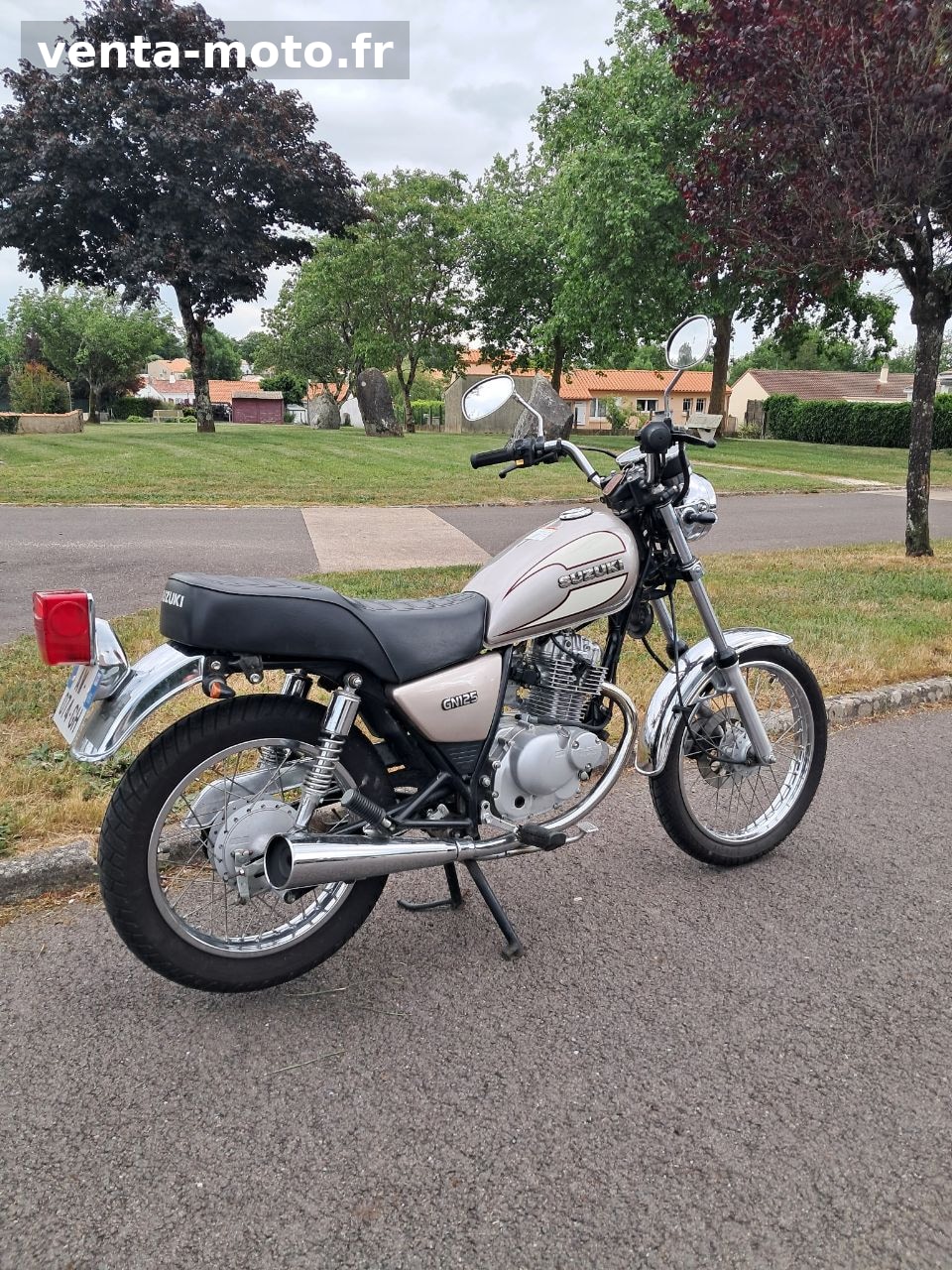 Suzuki 125 gn