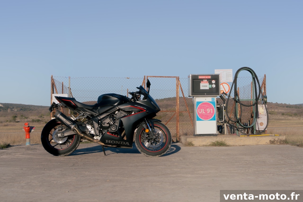 CBR 650 R 2024
