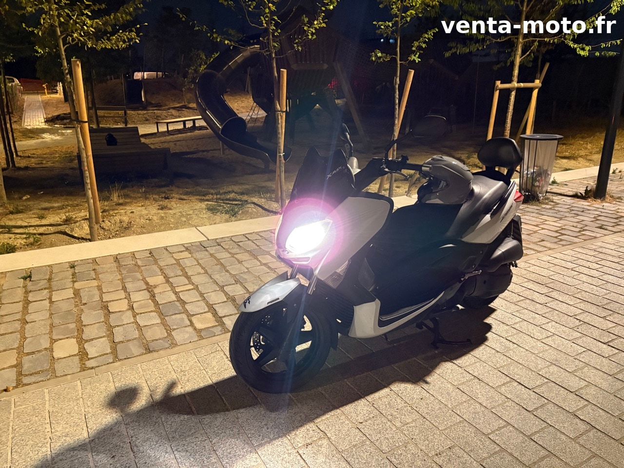 Xmax 125