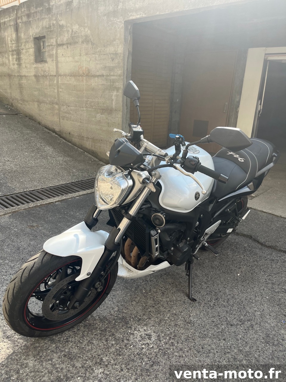 YAMAHA FZ6 S2