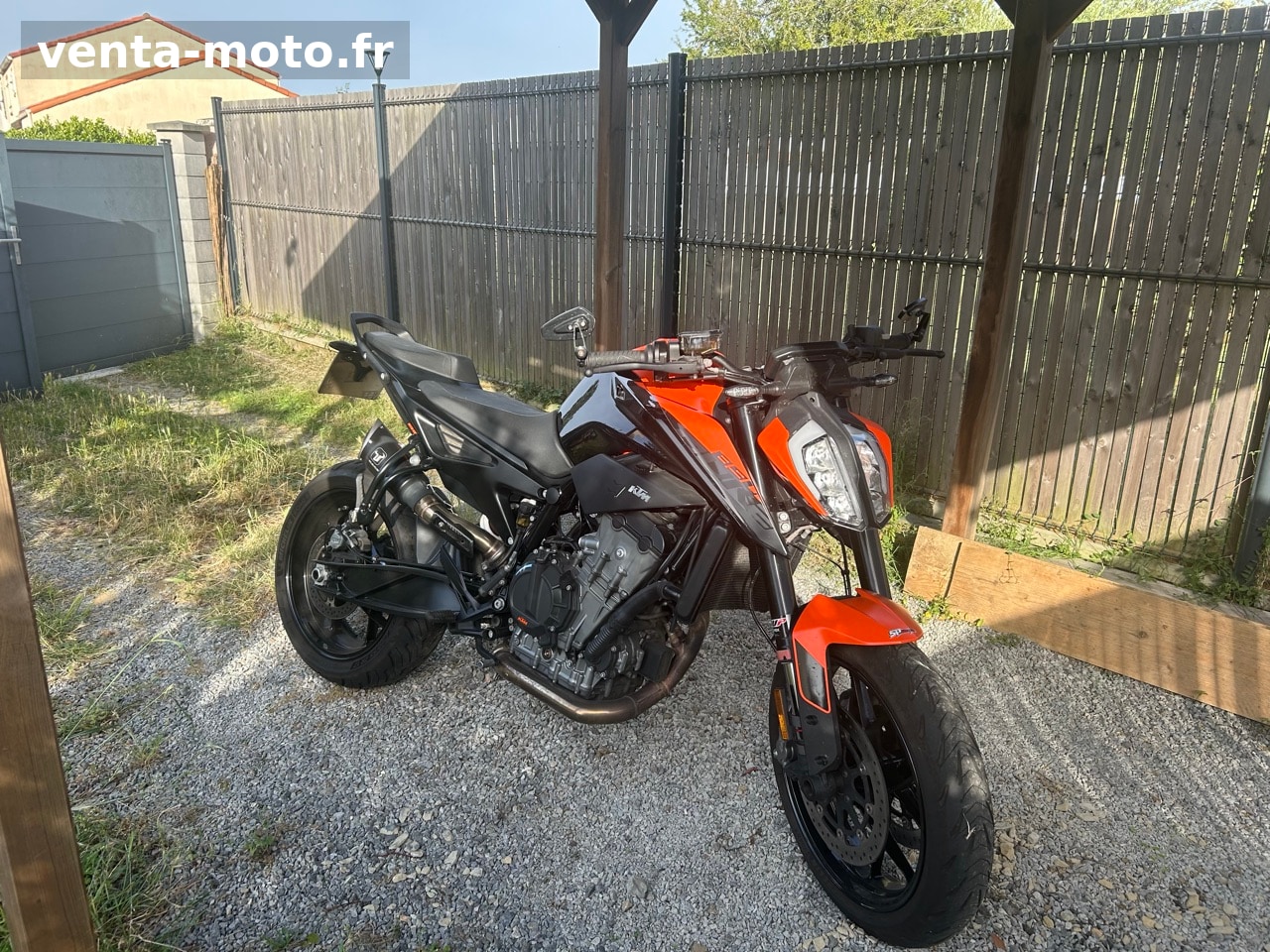 890 duke