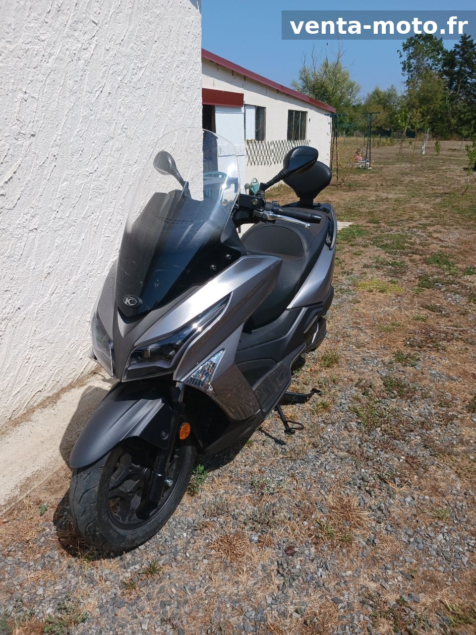 Scooter Kymko X-Town 300