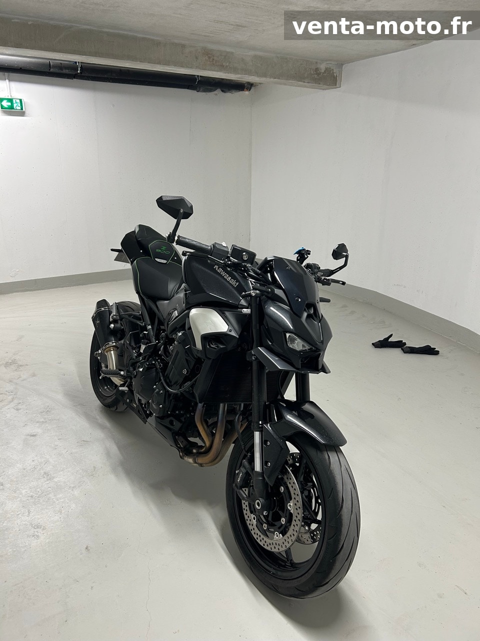 Kawasaki z900 comme neuve