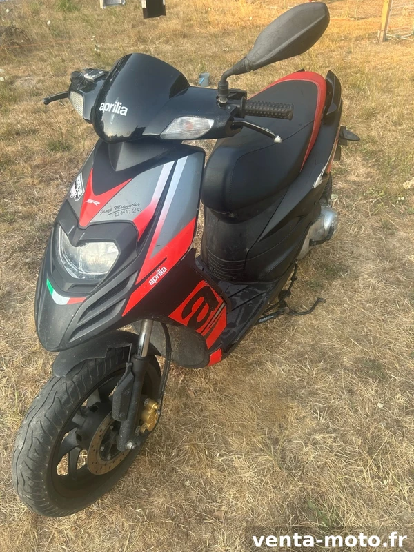 Pièces scooter aprilia sr motard